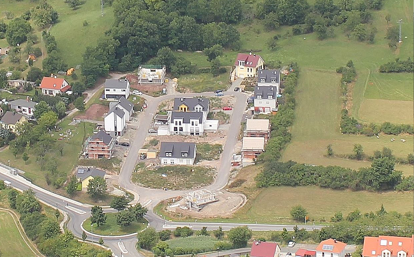 ilmnitz_2017_08_14_ende Wohngebiet Jena Ilmnitz - Luftaufnahme im August 2017